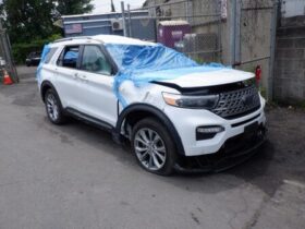 Salvaged Cars 2021 Ford Explorer