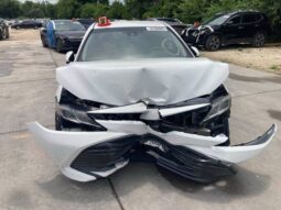 
										Salvaged Cars 2020 Toyota Camry full									
