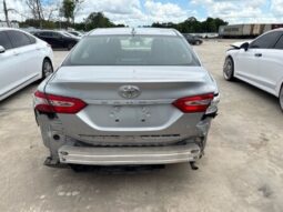 
										Salvaged Cars 2020 Toyota Camry full									