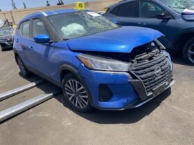 Salvaged Cars 2023 Nissan kicks