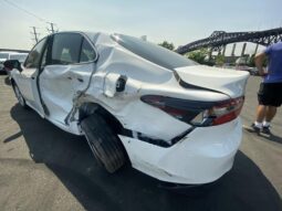 
										Salvaged Cars 2022 Toyota Camry full									