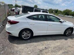 
										Salvaged Cars 2020 Hyundai Elantra full									