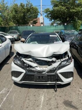 Salvaged Cars 2024 Toyota Camry