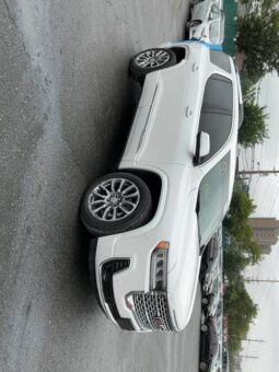 
										Salvaged Cars 2023 GMC Acadia full									