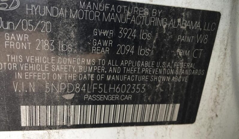 
								Salvaged Cars 2020 Hyundai Elantra full									