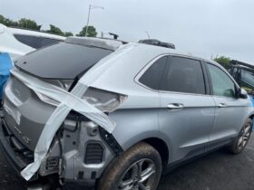 Salvaged Cars 2017 Ford Edge