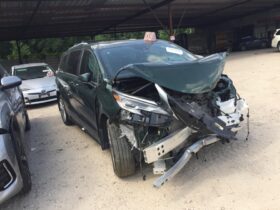 Salvaged Cars 2023 Toyota Sienna
