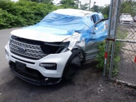 Salvaged Cars 2021 Ford Explorer
