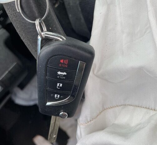 
								Salvaged Cars 2022 Toyota Camry full									