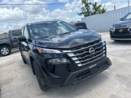 
										Salvaged Cars 2024 Nissan Rogue full									