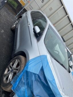 
										Salvaged Cars 2017 Ford Edge full									