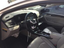 
										Salvaged Cars 2015 Hyundai Sonata full									