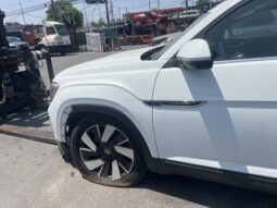 
										Salvaged Cars 2024 Volkswagen Atlas Cross Sport full									