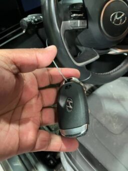 
										Salvaged Cars 2023 Hyundai Elantra full									