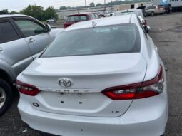 
										Salvaged Cars 2022 Toyota Camry full									