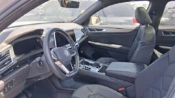 
										Salvaged Cars 2024 Volkswagen Atlas Cross Sport full									