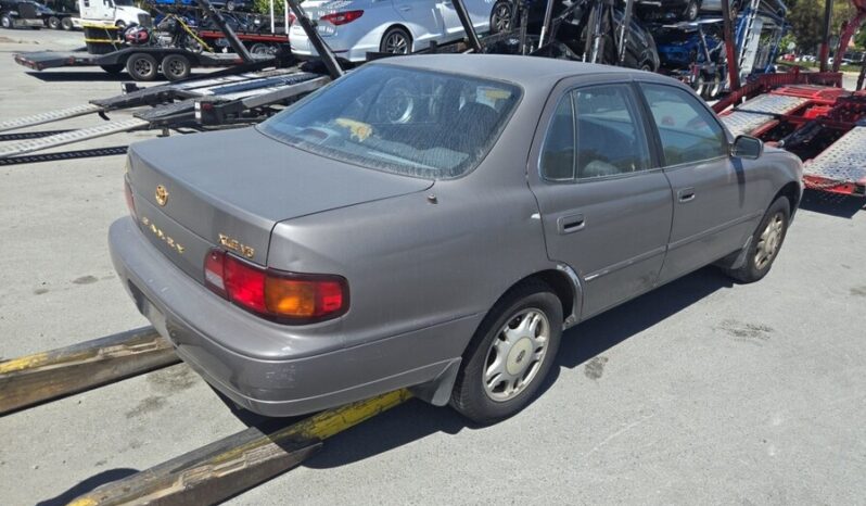 
								Salvaged Cars 1995 Toyota Camry full									