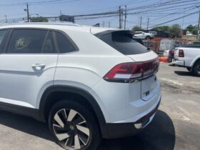 Salvaged Cars 2024 Volkswagen Atlas Cross Sport