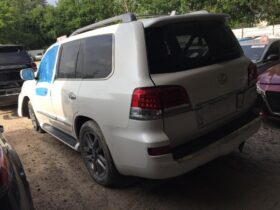 Salvaged Cars 2015 Lexus LX