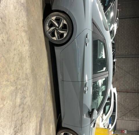 
								Salvaged Cars 2023 Hyundai Elantra full									