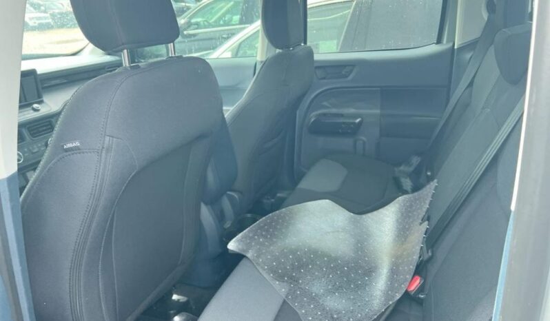 
								Salvaged Cars 2024 Ford Maverick full									