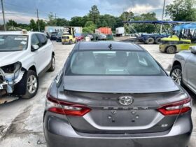 Salvaged Cars 2024 Toyota Camry