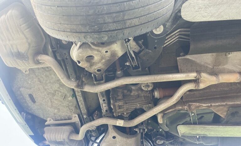 
								Salvaged Cars 2023 Ford Explorer full									