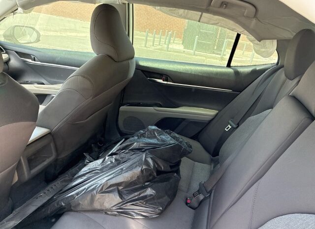 
								Salvaged Cars 2020 Toyota Camry full									
