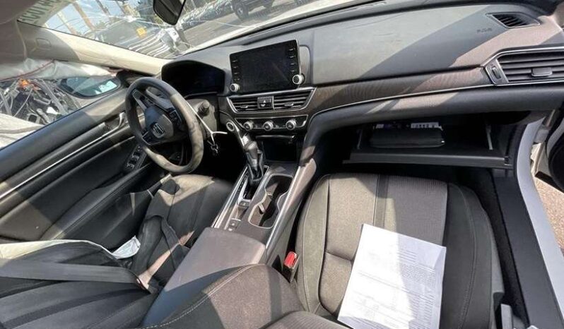 
								Salvaged Cars 2020 Honda Accord full									