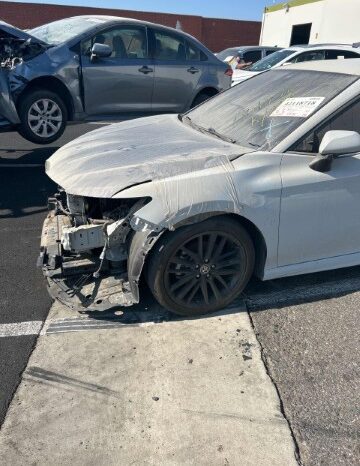 
								Salvaged Cars Toyota Camry full									