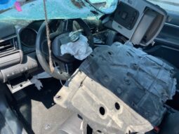 
										Salvaged Cars 2023 Toyota Camry full									