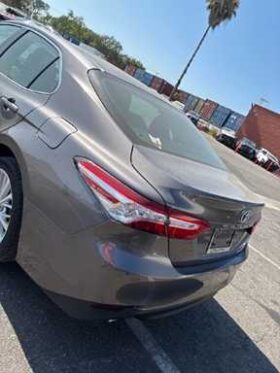 Salvaged Cars 2018 Toyota Camry