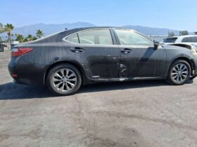 Salvaged Cars 2014 Lexus ES