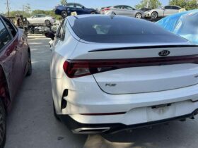 Salvaged Cars 2021 Kia k5