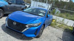 
										Salvaged Cars 2024 Nissan Sentra full									