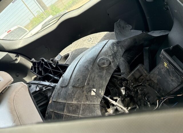 
								Salvaged Cars 2017 Hyundai Tucson full									