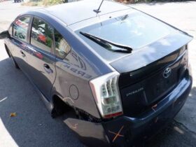 Salvaged Cars 2011 Toyota Prius