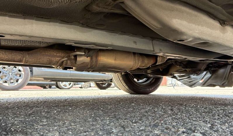 
								Salvaged Cars 2014 Toyota Prius C full									