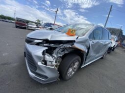
										Salvaged Cars 2021 Toyota Sienna full									