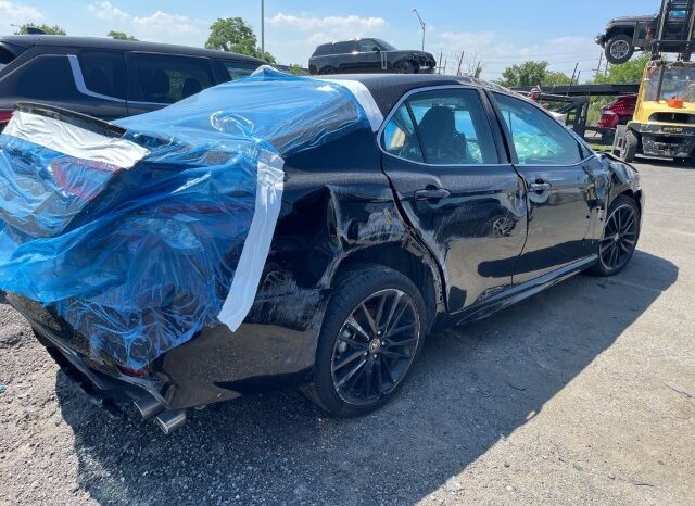 
								Salvaged Cars 2023 Toyota Camry full									