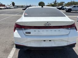 
										Salvaged Cars 2021 Hyundai Elantra full									