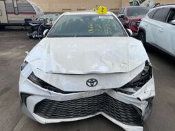
										Salvaged Cars 2025 Toyota Camry full									