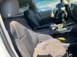 
										Salvaged Cars 2022 Toyota Sienna full									