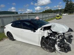
										Salvaged Cars 2020 Toyota Camry full									