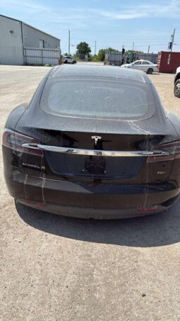 
										Salvaged Cars 2015 Tesla Model S full									