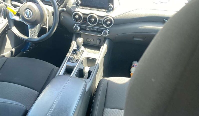 
								Salvaged Cars 2023 Nissan Sentra full									