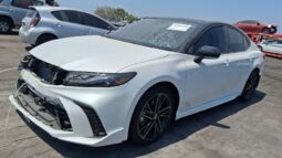 
										Salvaged Cars 2025 Toyota Camry full									