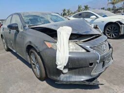
										Salvaged Cars 2014 Lexus ES full									