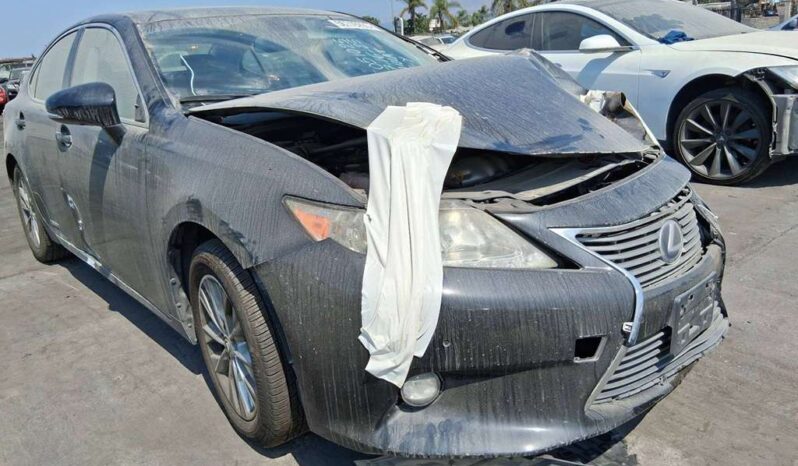 
								Salvaged Cars 2014 Lexus ES full									