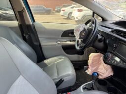 
										Salvaged Cars 2013 Toyota Prius C full									